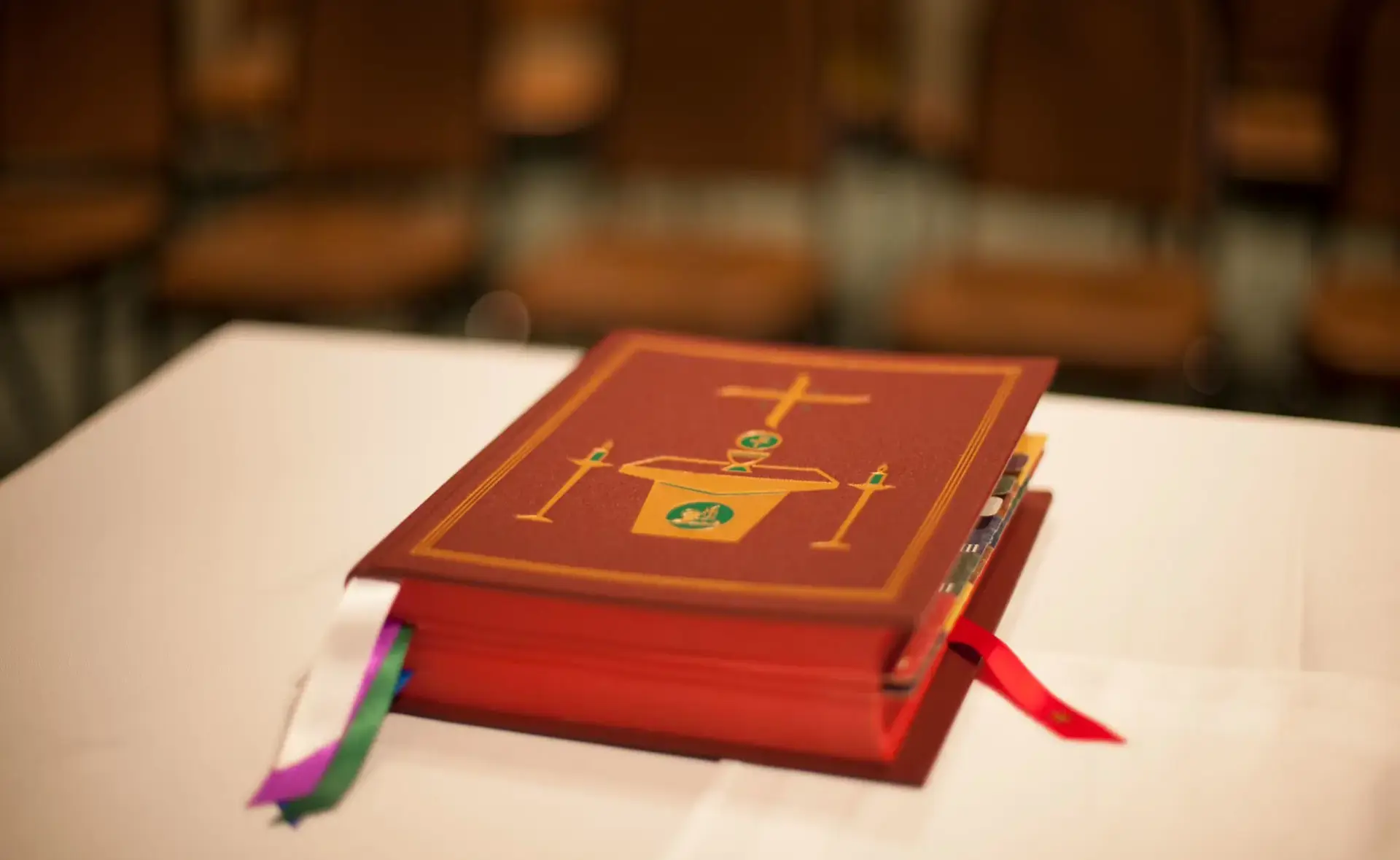 Image of a red Bible.